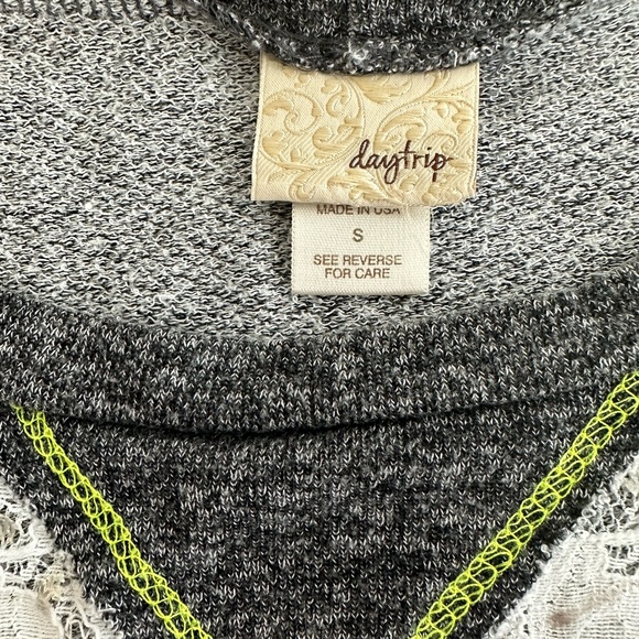 Day Trip long sleeve blouse - Picture 4 of 8